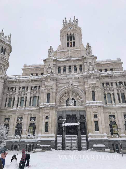 $!Histórica nevada sorprende y paraliza a España