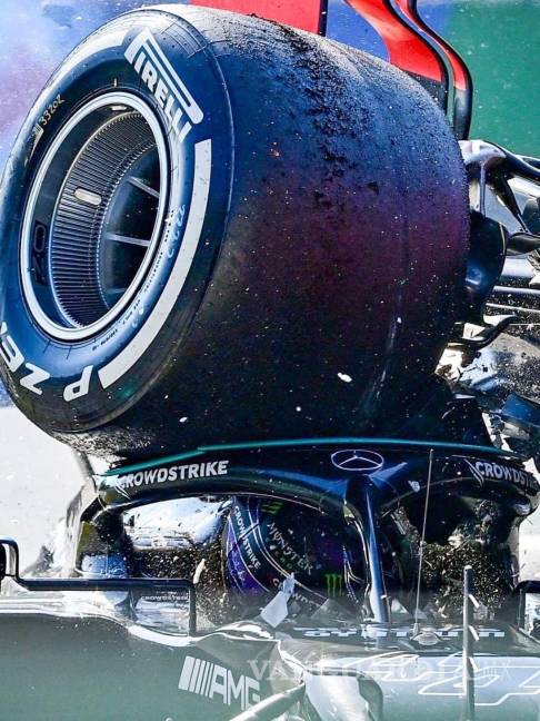 Ricciardo se lleva un GP de Italia envuelto en penalizaciones y choques