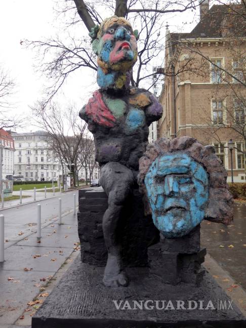 $!Inauguran en Viena una nueva estatua neoexpresionista de Beethoven