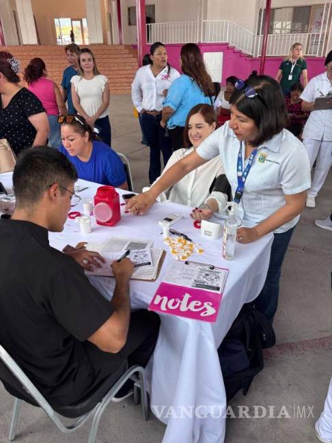 $!La iniciativa busca garantizar el derecho a la salud a toda la población.