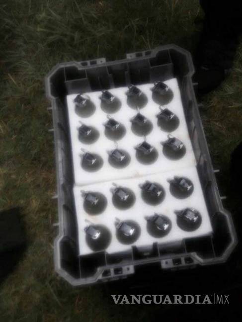 $!Detienen en CDMX a hombre con arsenal bélico