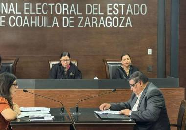 El Tribunal Electoral de Coahuila determinó que Fernando Rodríguez González deberá ocupar la diputación en sustitución de Antonio Flores Guerra.