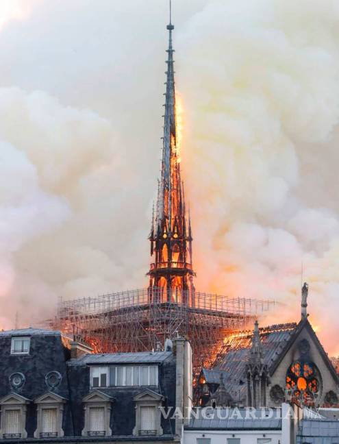 $!&quot;Un símbolo de la cristiandad arderá en fuego purificador&quot;: Nostradamus predijo el incendio de Notre Dame... ¡500 años antes!