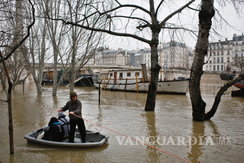 $!Río Sena se desborda inundando París (Fotos)