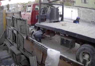 Vecinos denunciaron que un grupo de al menos siete personas ha cometido robos de manera constante en la colonia Nazario Ortiz Garza.