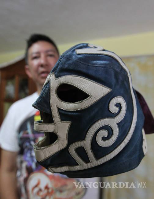 $!Conoce los secretos detrás de la creación de las máscaras de luchador en México