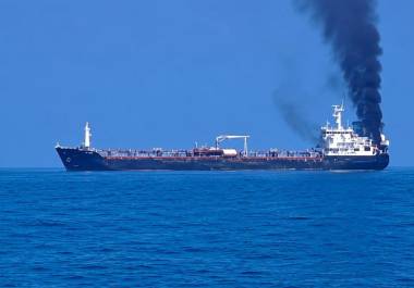 El incidente en el golfo de Omán causó la muerte de tres marineros indios, según funcionarios de India.