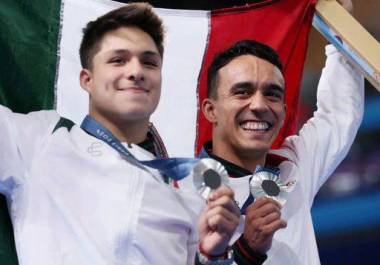 La pareja de clavadistas mexicanos empezó muy fuerte su participación en la prueba de trampolín de 3 metros.