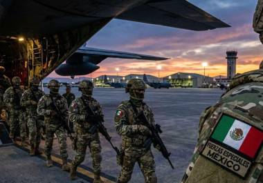 La solicitud se tramitará en comisiones y posteriormente será sometida a votación en el pleno.