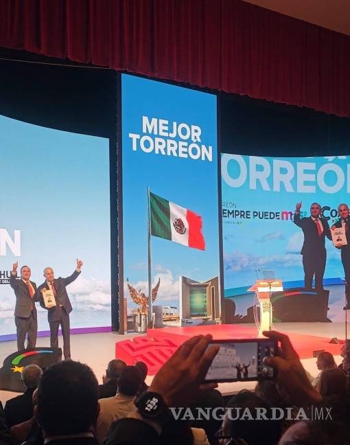 $!Al evento lo respaldaron figuras de la política, entre ellas Manolo Jiménez.