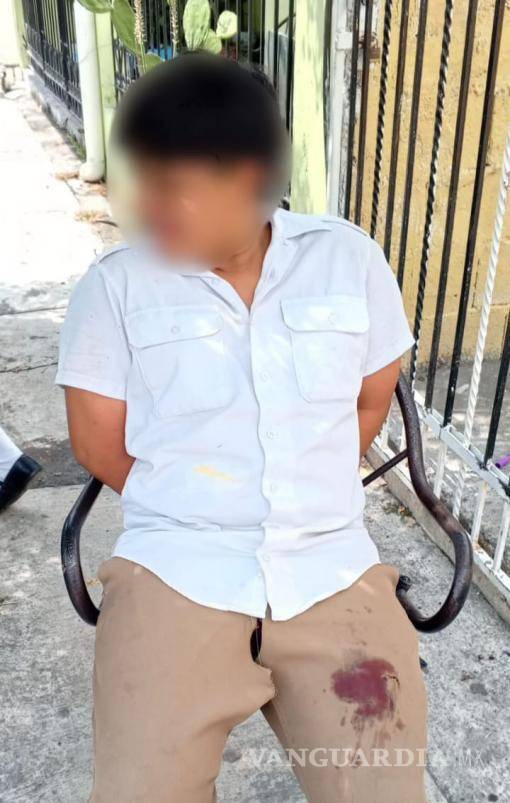 $!¿Caín y Abel? Hermanos, de 13 y 14 años, pelean a golpes y con un cuchillo en Nuevo León