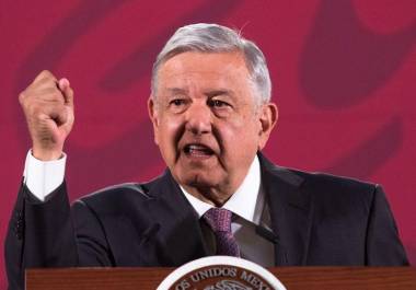 El expresidente López Obrador recibe una pensión mensual de 21 mil 659 pesos por parte del ISSSTE y seguridad de la Defensa Nacional.