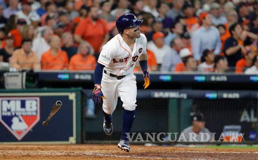 Altuve pega 3 jonrones y Astros toma ventaja sobre Boston