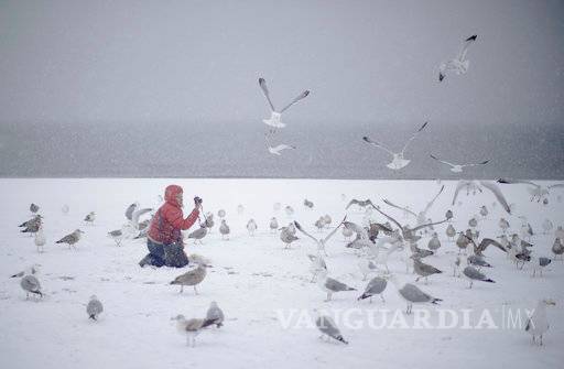 Nueva York declara estado de emergencia por tormenta de nieve