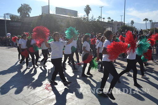 $!Participan 10 mil personas en el desfile de la Revolución en Torreón