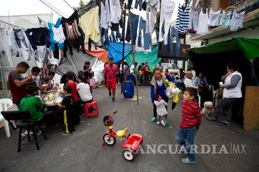 $!Reyes Magos llegan a damnificados por sismo Ciudad de México