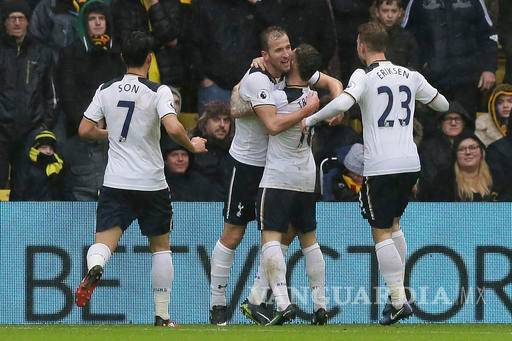 Harry Kane anotó el primer gol del 2017