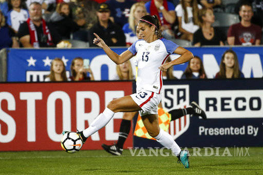 $!Alex Morgan expulsada de Disney por conducta agresiva