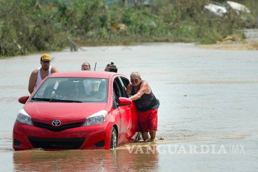 Inundaciones siguen causado daños en R.Dominicana tras paso del huracán María