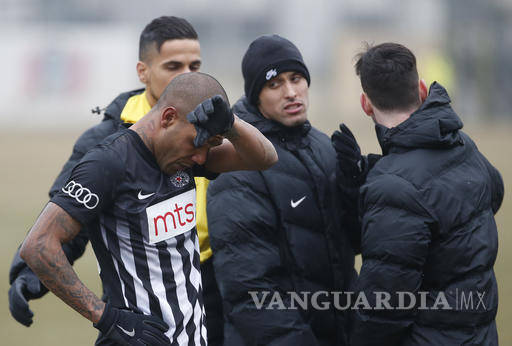 $!Jugador termina el partido bañado en lágrimas por insultos racistas