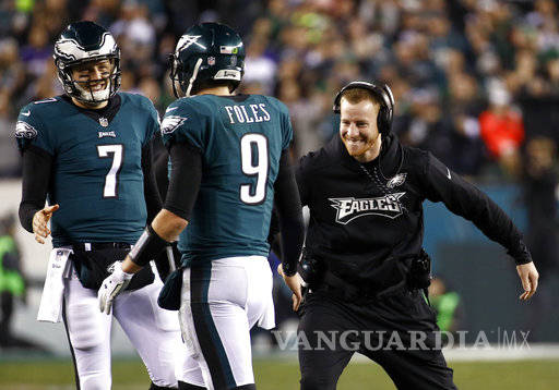 $!Nick Foles... De tirar la toalla a levantar el título