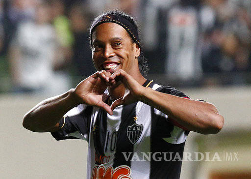 $!Ronaldinho se despide con una carta emotiva