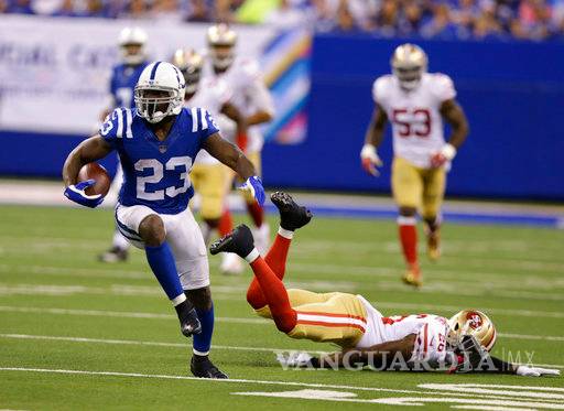 $!Adam Vinatieri le dio el triunfo a los Colts en tiempo extra