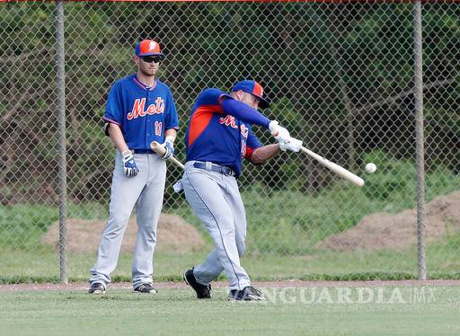 Tim Tebow ya entrenó con los Mets