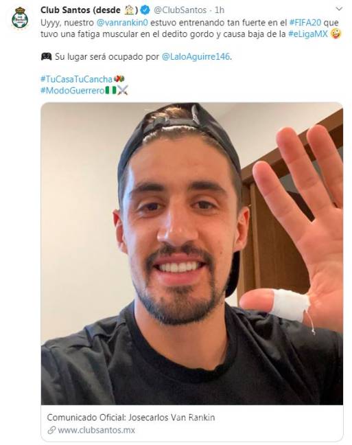 $!Jugador de Santos Laguna se lesiona el dedo y no podrá jugar en la eLiga MX