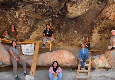 Especialistas del INAH hallaron tres nuevas pinturas rupestres en cuevas de Cuatro Ciénegas.