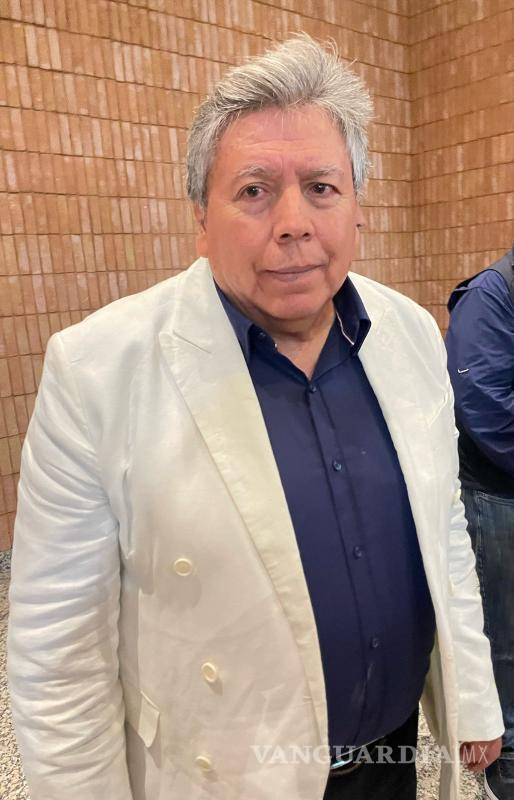 $!El rector Alberto Flores Olivas presentó el proyecto nacional sobre soberanía alimentaria ante el secretario de Agricultura, destacando la urgencia de atender la crisis hídrica en el norte del país.