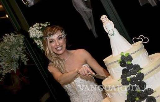 $!Mujer italiana se casó consigo misma, 'el amor de su vida'