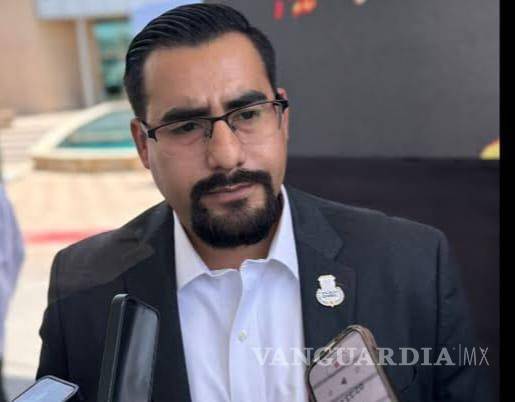 $!El delegado regional, Carlos Rangel Gámez, habla de los delitos en Torreón.