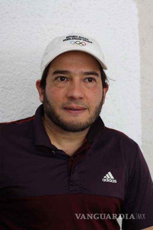 $!A pesar de los desafíos, Edilio encuentra en Saltillo un lugar para seguir entrenando y trabajar en el sector restaurantero, destacando la mejora en plazas laborales y en infraestructura de la ciudad.