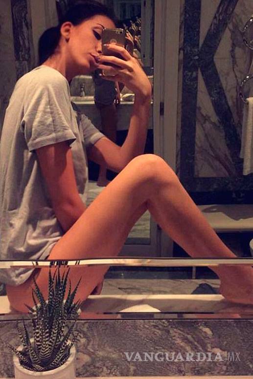 $!Jovencita vende su virginidad por un millón de euros para comprarles una casa a sus padres