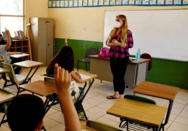 La falta de calefacción en las aulas fue un factor determinante para que las autoridades escolares recomendaran regresar a los niños a sus hogares.