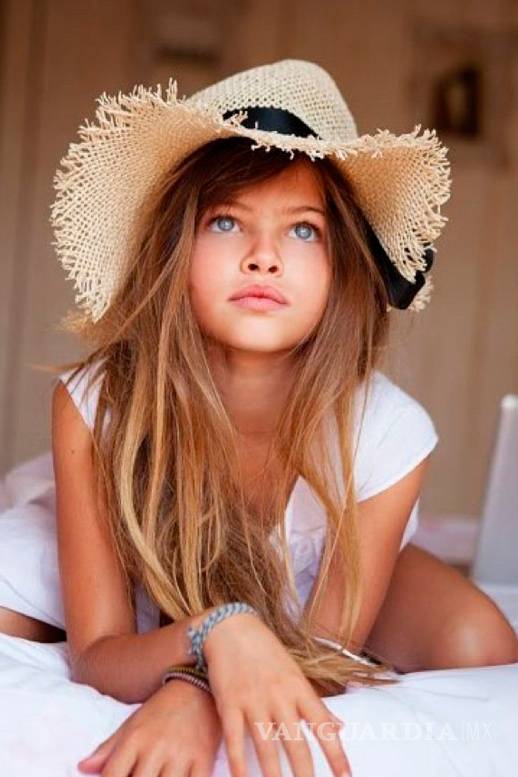 $!Así luce hoy la niña modelo que impactó por ser tan joven (fotos)