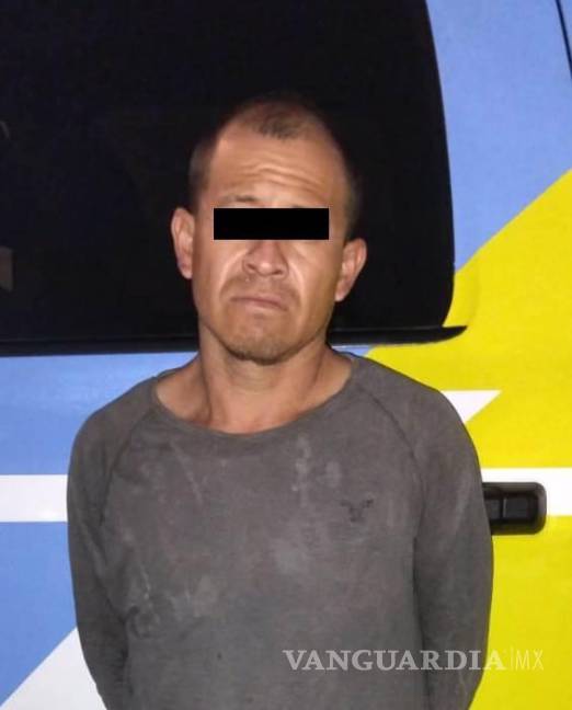 $!Alrededor de las 03:20 horas, elementos de la Policía Municipal llevaban a cabo su recorrido de vigilancia por las calles Madero y Rayón, donde ubicaron al hombre.