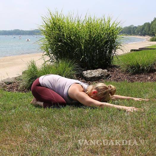$!Seis posiciones de yoga para evitar el dolor del primer trimestre