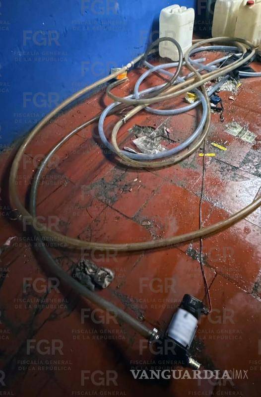 $!Cateo deja el aseguramiento de 203 litros de hidrocarburo y un autobús en Pesquería, NL