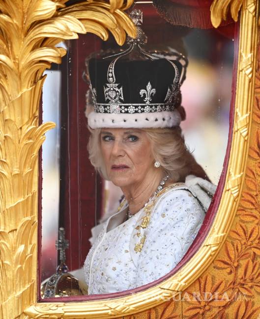 Así inicia el reinado del Carlos III tras una larga espera para ser el monarca británico (fotos)