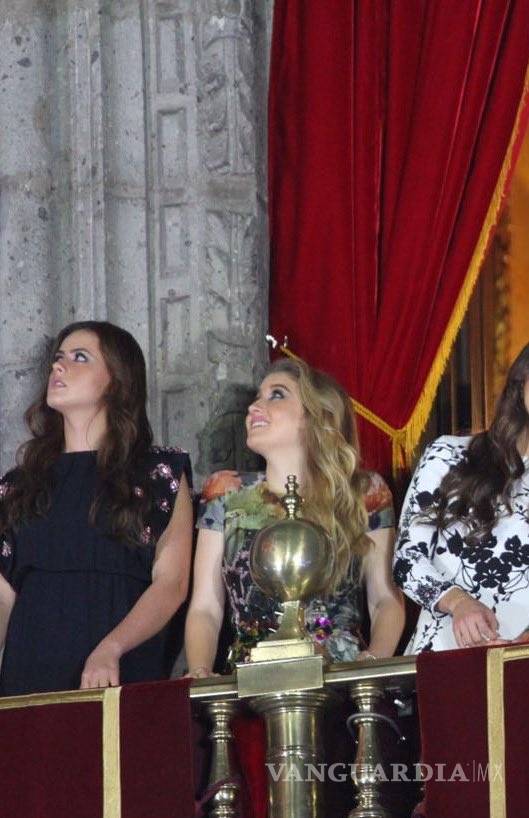 $!Los costosos trajes de las hijas de EPN en 'El Grito' de Independencia