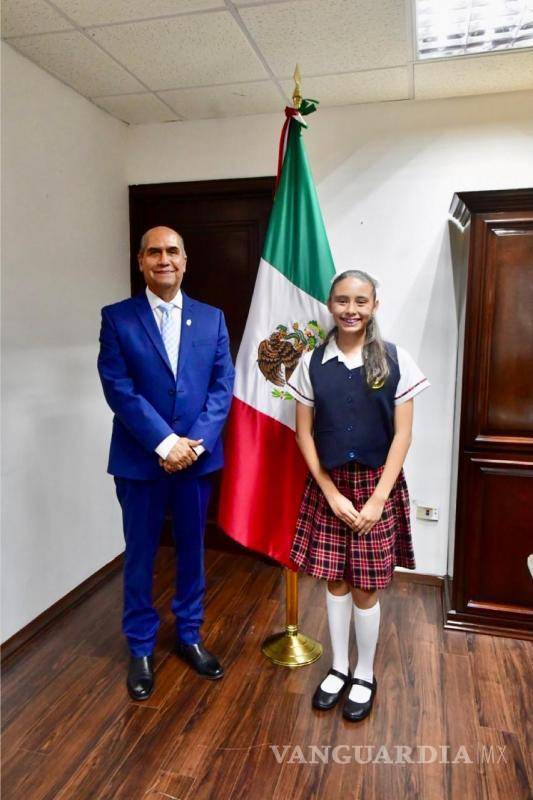 $!Sofía Arisbe Martínez Martínez del Instituto Andrés Osuna, juramentó como alcaldesa por un día durante la ceremonia del Cabildo Infantil.