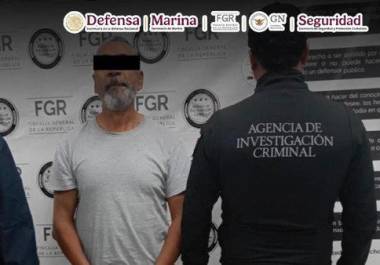 Elementos de la Secretaría de Seguridad y Protección Ciudadana, en colaboración con demás autoridades, cumplimentaron la orden de aprehensión contra Alejandro Benítez Palacios, alias ‘El Cholo Palacios’, presunto jefe de plaza de Guerreros Unidos y vinculado a la desaparición de los 43 normalistas de Ayotzinapa.