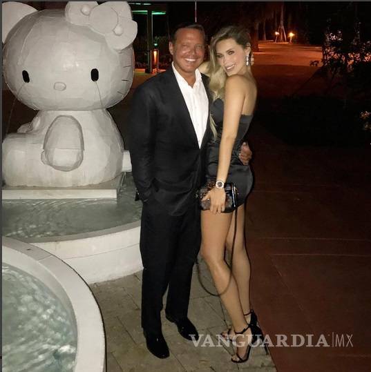 Luis Miguel reaparece junto a Desiree Ortiz Salswach