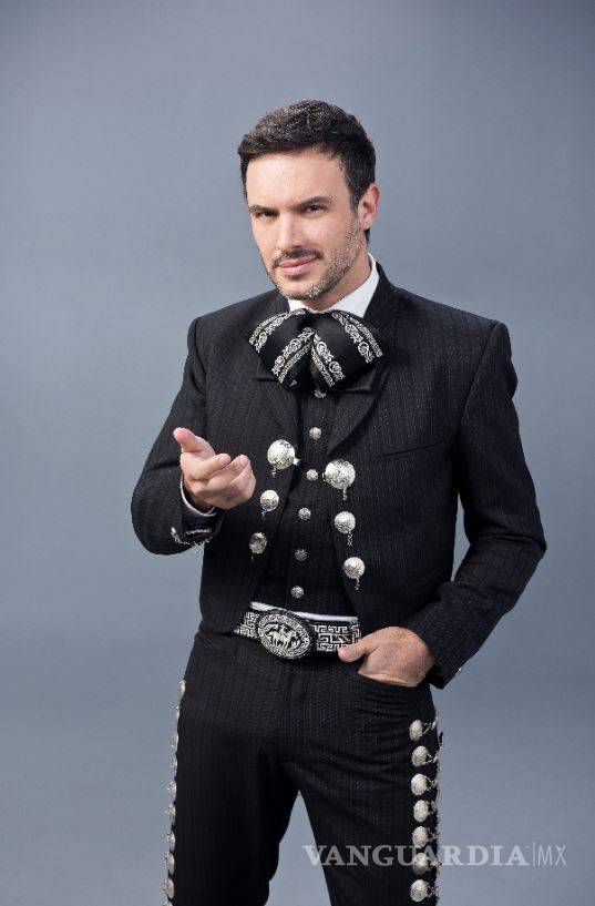 $!De José José a 'El Potrillo', Alex de la Madrid sigue explorando la música en 'Guerra de Ídolos’