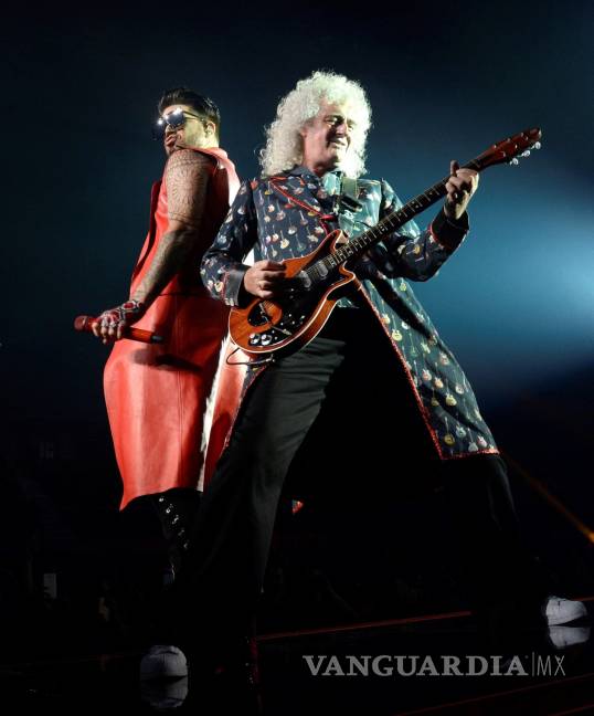 $!Queen celebra 50 años con un espectáculo eterno