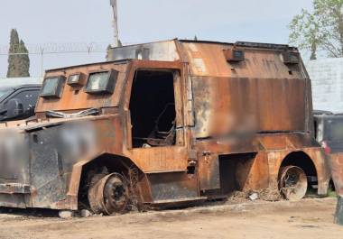 Fotografía tomada durante la destrucción de 45 vehículos de los denominados “monstruos”, en las instalaciones de la Fiscalía Federal de Tamaulipas, ubicada en Reynosa. | FOTO: CUARTOSCURO