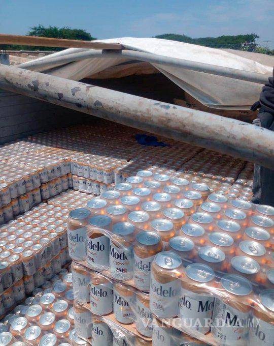 $!Ahora clonan latas de cerveza, aseguran cargamento en Oaxaca