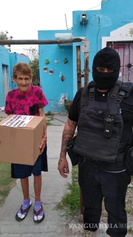 $!No repartan despensas, “ayuda el que no le hagan daño a nadie”: AMLO al narco